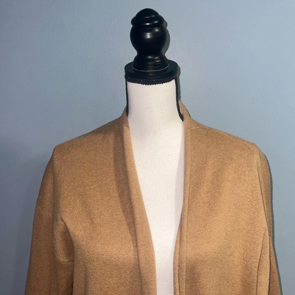 Banana republic- Tan long cardigan - Picture 2 of 6